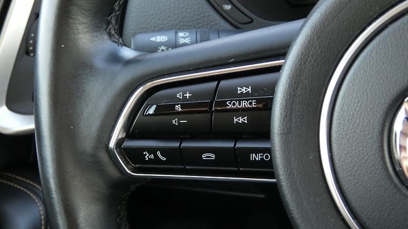 Mazda CX-60 2,5 l e-Skyactiv PHEV Exclusiv - fotka 11 z 23