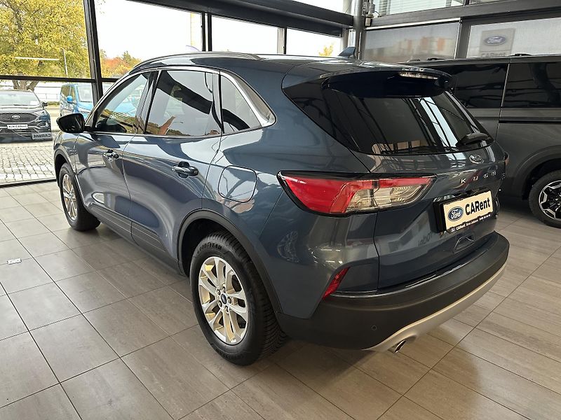 Ford Kuga Titanium 2.5i HEV 190k aut. - fotka 2 z 26