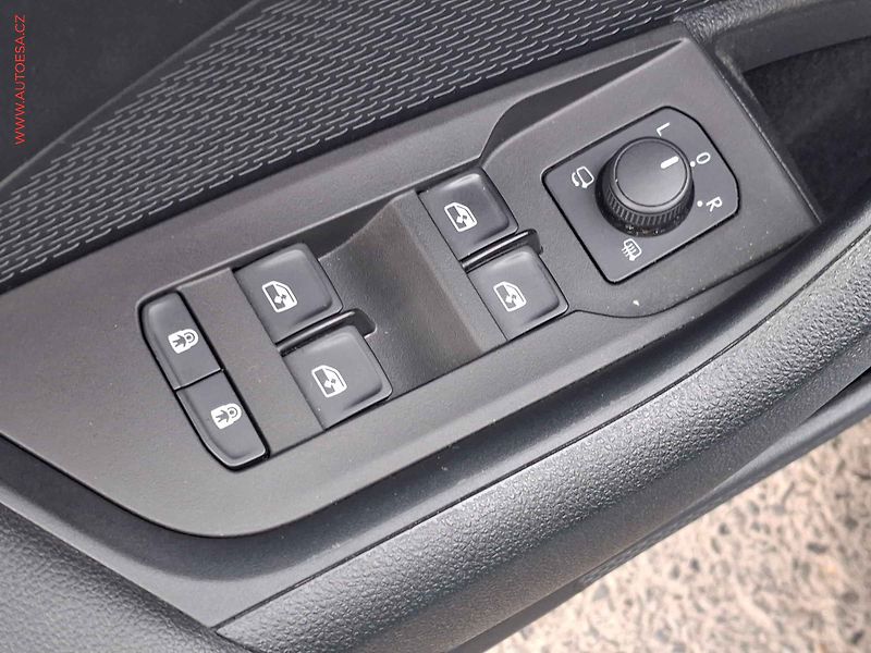 Škoda Octavia (2021) 2.0 TDi, 2.maj,ČR, Style - fotka 11 z 20