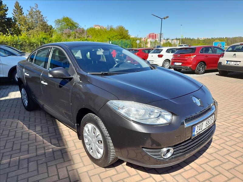 Renault Fluence 1,6 i 16V Privilege STÁLE U NÁ - fotka 4 z 16