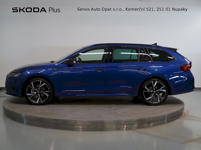 Škoda Octavia (2025) SPORTLINE 2.0TSI 150KW 4x4 DSG - fotka 3 z 44