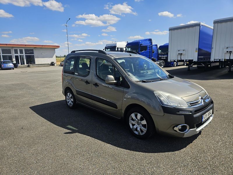 Citroën Berlingo 1,6 HDI 84 kW tažné, nez. top. - fotografie inzerátu