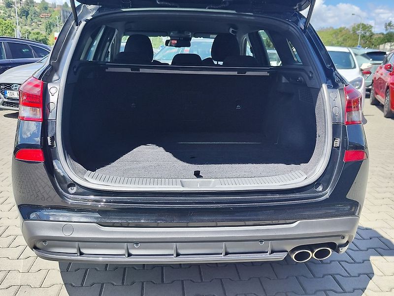 Hyundai i30 1.5 T-GDi/117kW N-Line MHEV - fotka 9 z 35