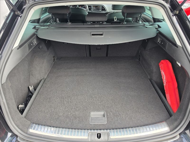 Seat Leon 1,4 TSi 110KW ST FR+ KŮŽE NAVI - fotka 25 z 46