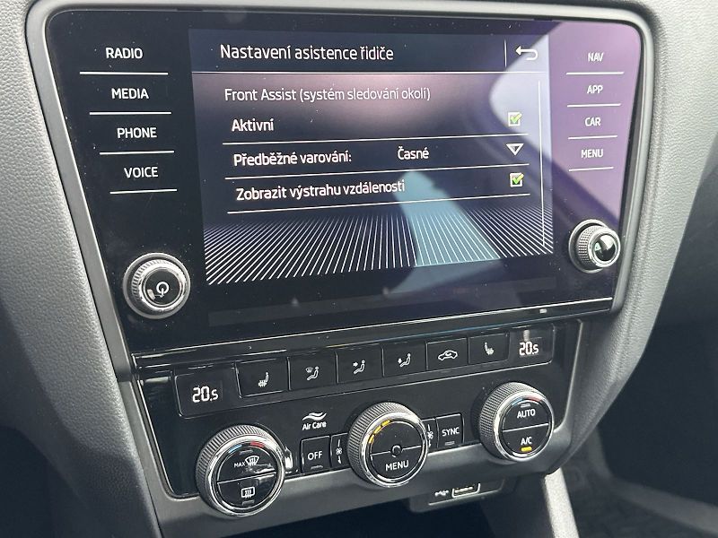 Škoda Octavia (2019) Combi 1.5 TSI G-TEC DSG Style - fotka 22 z 32