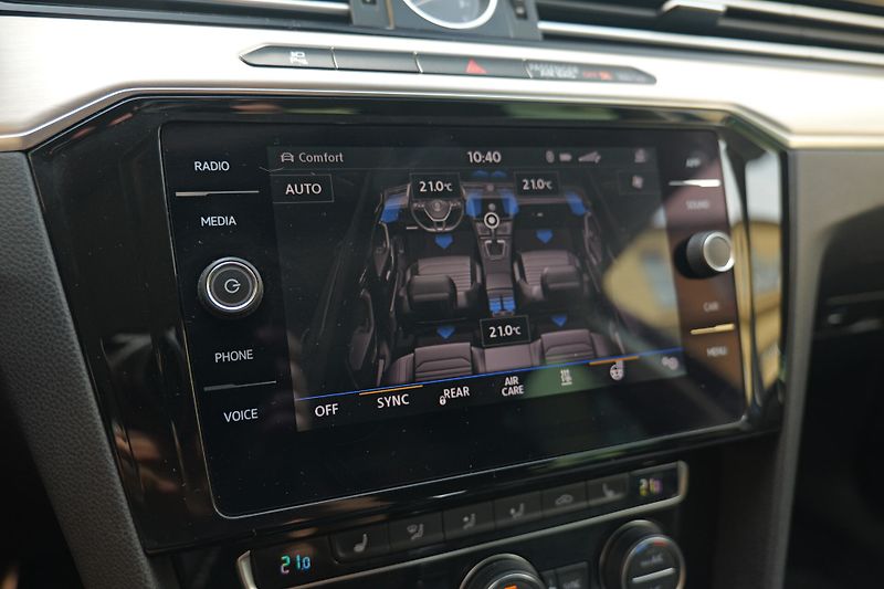 Volkswagen Passat 162kW Alltrack DCC NezTop 360 - fotka 34 z 42