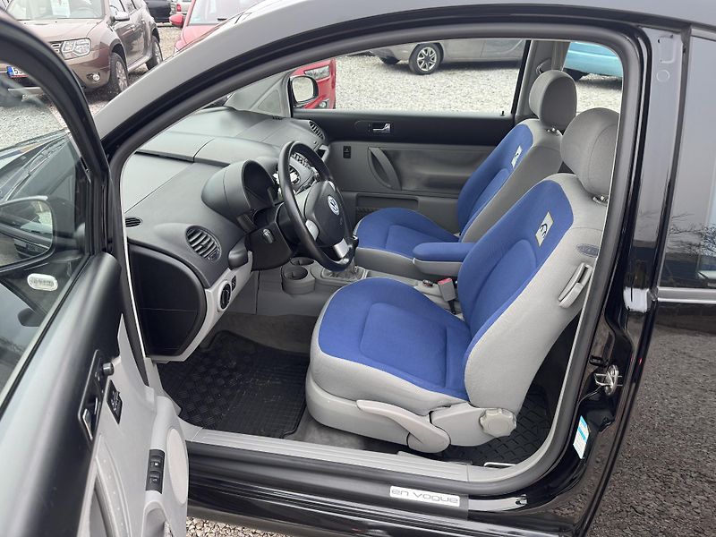 Volkswagen New Beetle (2002) 1.6MPi(75KW)EDITION - fotka 13 z 27