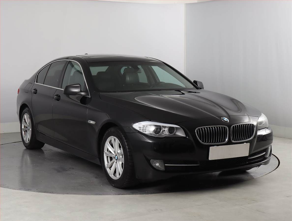 BMW Řada 5 530d, Automat, Navi, Xenony