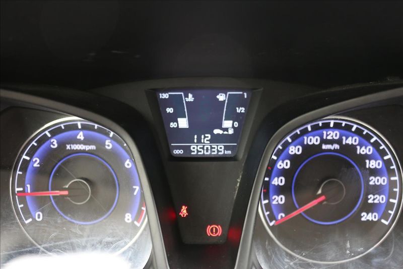 Hyundai ix20 1,6 91kW,1 majitel ČR,Tažné - fotka 11 z 31
