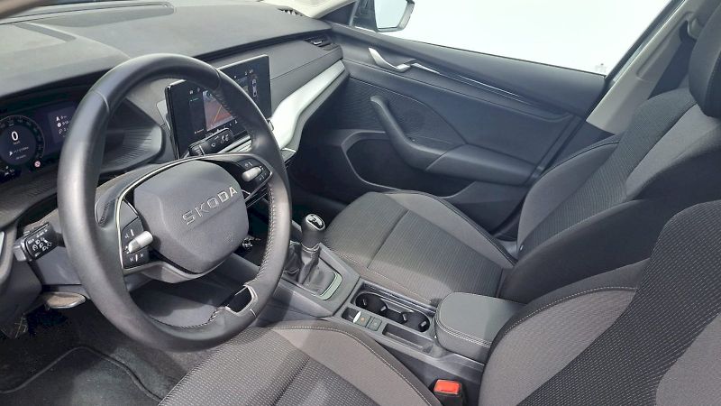 Škoda Octavia (2025) Selection 1,5 TSI 110 kW - fotka 10 z 23