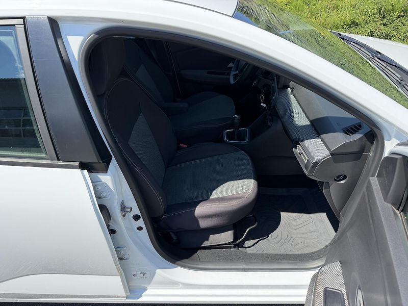 Dacia Sandero 1,0i 67kW LPG  - fotka 17 z 21