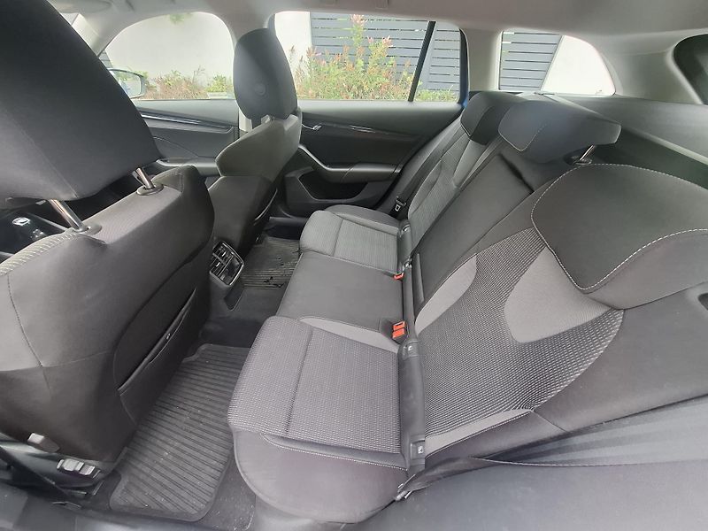Škoda Octavia (2020) 2.0 TDI,CR,1 maj,nehav - fotka 13 z 23