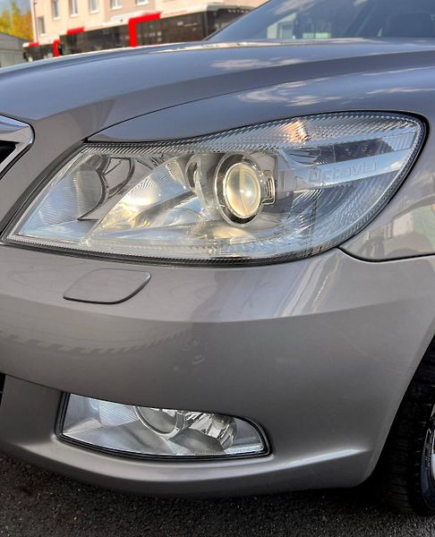 Škoda Octavia (2013) FL COMBI 2.0 TDI DSG 103 KW  - fotka 9 z 36