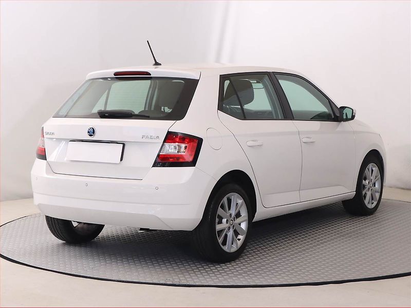 Škoda Fabia (2017) Style 1.4 TDI, Serv.kniha - fotka 5 z 19