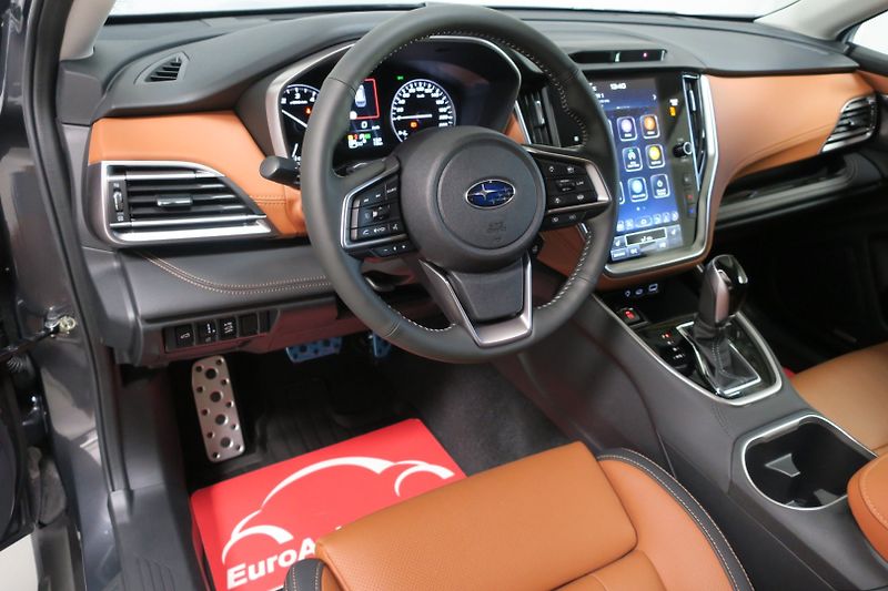 Subaru Outback (2025) 2.5i AWD TOURING - fotka 10 z 41