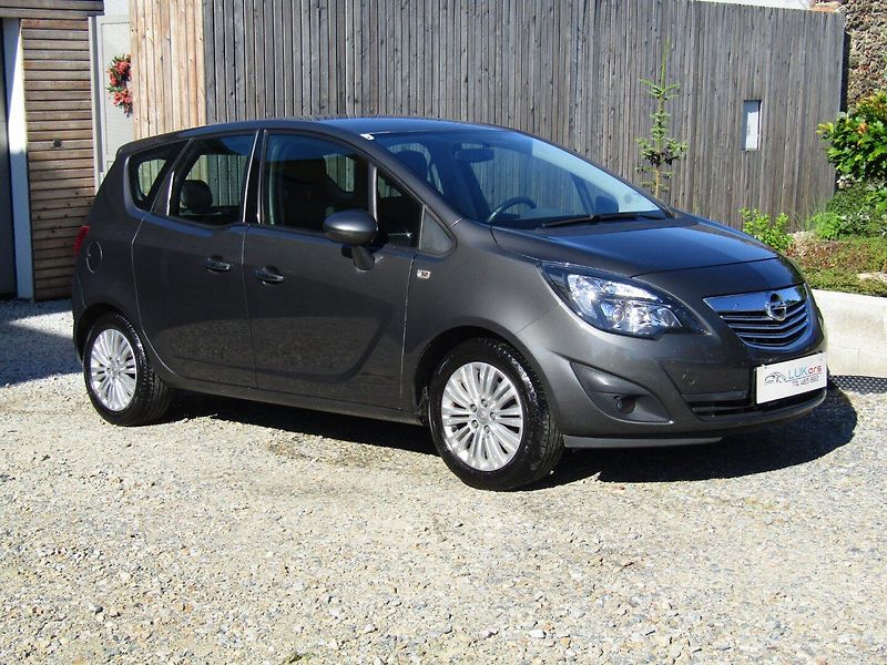 Opel Meriva (2011) 1.4 T 88kW - fotka 1 z 45