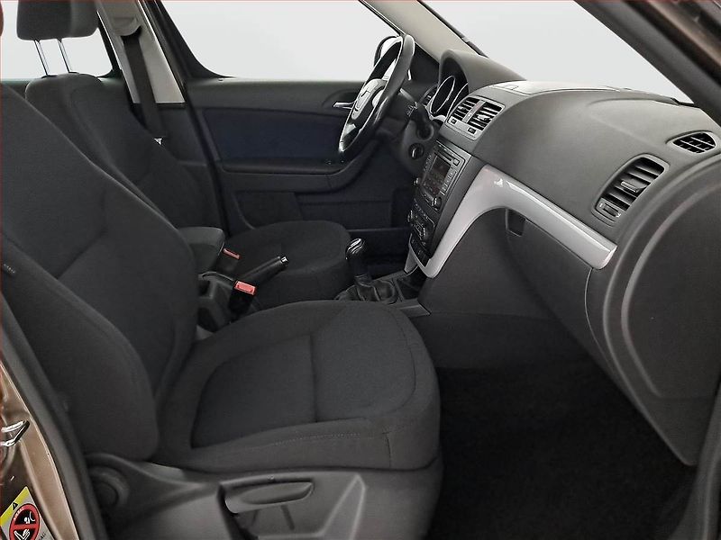 Škoda Yeti (2012) 1.4 TSI, Tempomat - fotka 9 z 14