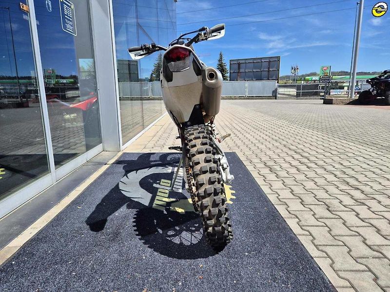 KTM (2021) 450 EXC-F SIX DAYS - fotka 5 z 22