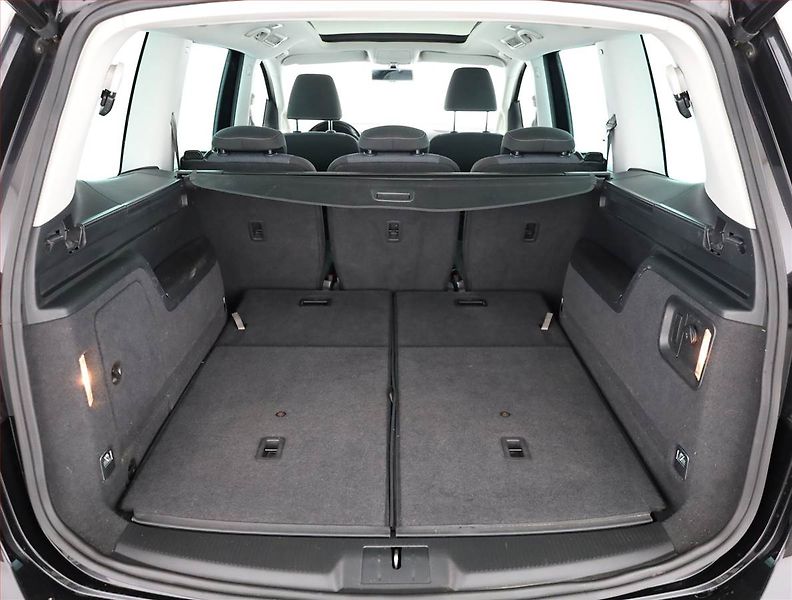 Volkswagen Sharan (2012) 2.0 TDI, 7 míst, Navi, Xenony - fotka 20 z 22