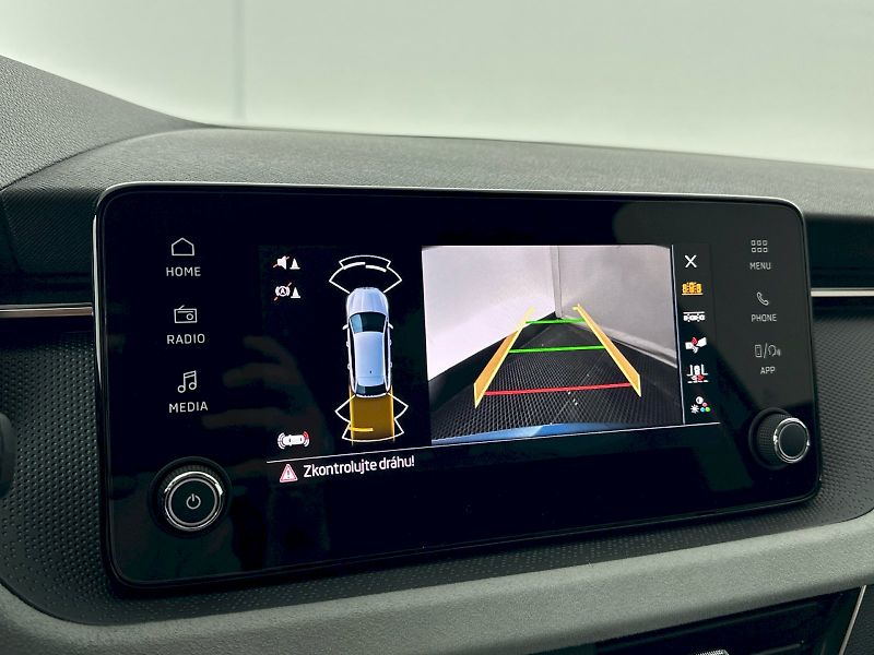 Škoda Scala (2025) 1.0TSI 85kW Top Selection - fotka 11 z 32