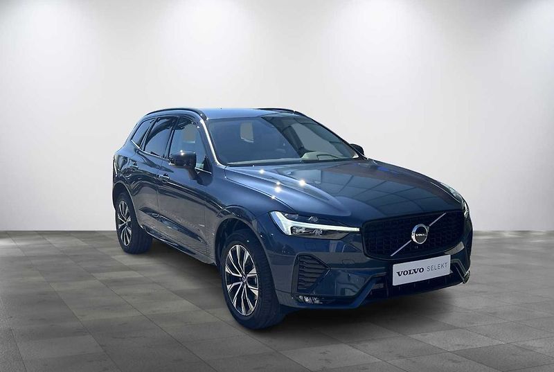 Volvo XC60 B5 AWD PLUS, ACC, LIGHT PAKET - fotka 4 z 22