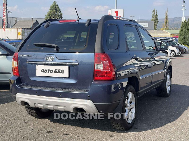 Kia Sportage (2009) 2.0CRDi - fotka 4 z 18