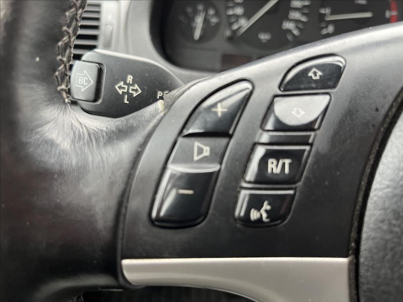 BMW X5 2,9 d 135KW AUT 4x4 KLIM TAŽNÉ - fotka 23 z 35