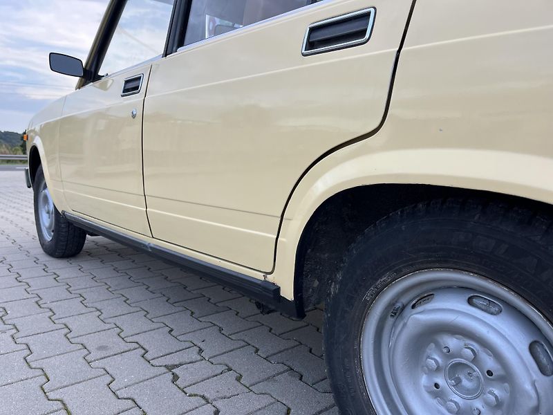 Lada 2105 (1986) 1.3i NOVÁ STK - fotka 8 z 12