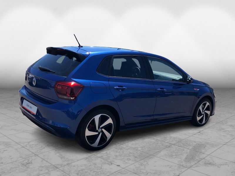 Volkswagen Polo GTi 2.0 TSi DSG 6st. - fotka 2 z 26