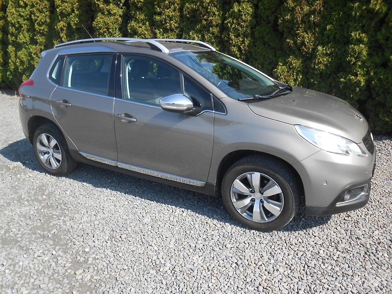Peugeot 2008 1.6HDi, NAVI. CHROM,ALU - fotka 10 z 39
