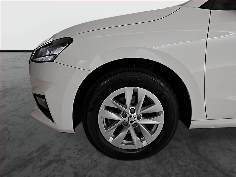 Škoda Fabia (2023) 1.0 TSI, ČR,1.maj, Tempomat - fotka 15 z 23