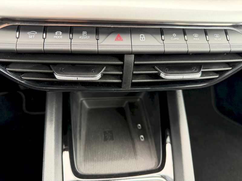 Škoda Octavia (2022) 2.0 TDI 110kW Ambition Plus Ex - fotka 28 z 35