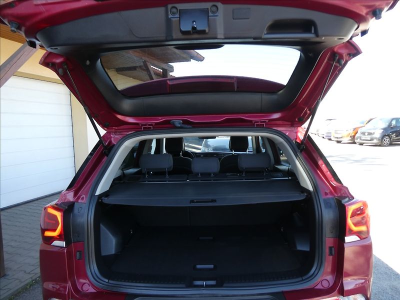 SsangYong Korando 1,5 1.5T-GDI,Style,4x4,automat - fotka 18 z 42