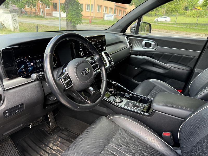 Kia Sorento 2.2 CRDi 142kw TOP 4x4 - fotka 5 z 10