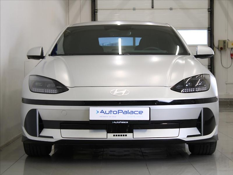 Hyundai Ioniq 6 0,0 ECO 53kWh 111kW 29tkm! - fotka 2 z 27