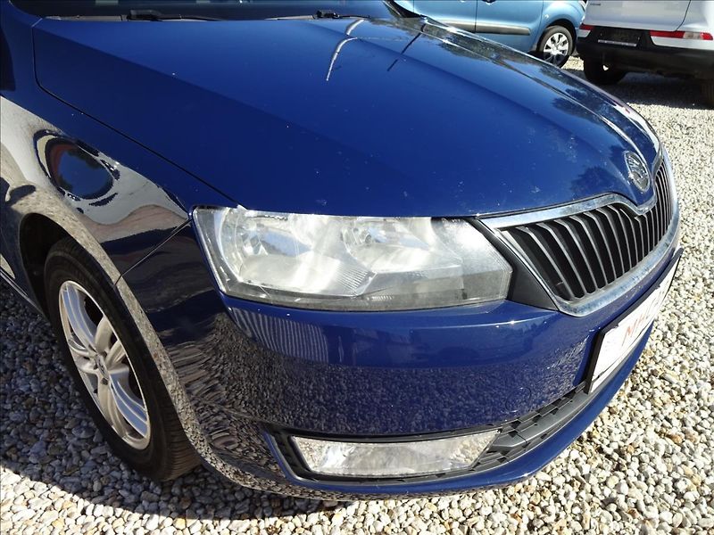 Škoda Rapid 1,2i 55kW - fotka 11 z 49