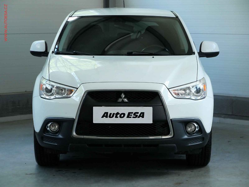 Mitsubishi ASX (2011) 1.6 MIVEC, ČR, AC, tempo - fotka 2 z 20