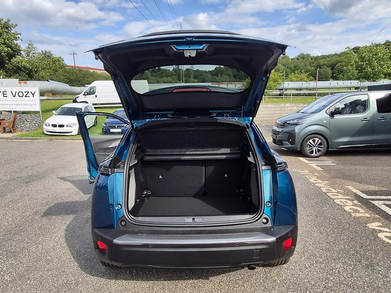 Peugeot 2008 (2026) ALLURE Turbo 100 MAN6 - fotka 12 z 21