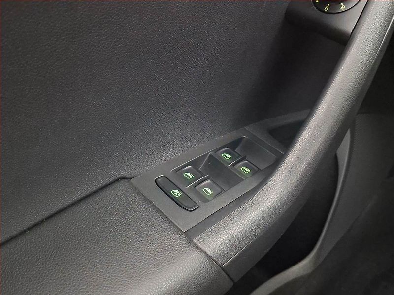 Škoda Octavia (2015) RS 2.0 TDI, Kůže, Bi-Xenony - fotka 18 z 18