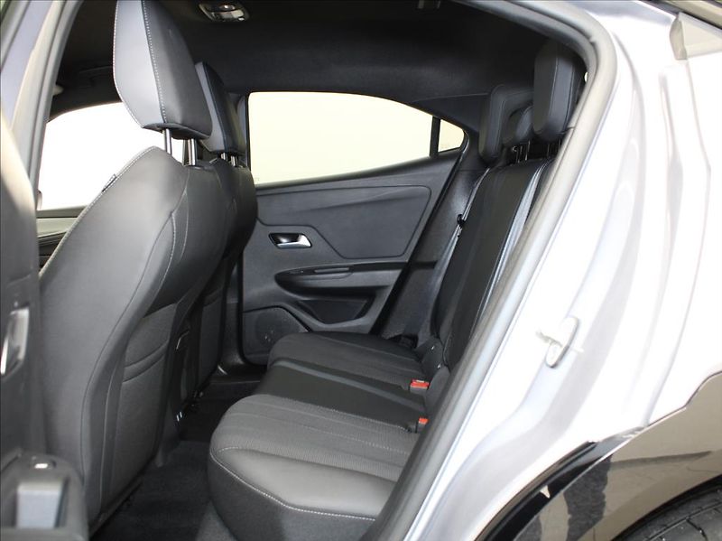 Opel Mokka 1,2 T. 96kW AT GS-Line 11tkm. - fotka 7 z 23
