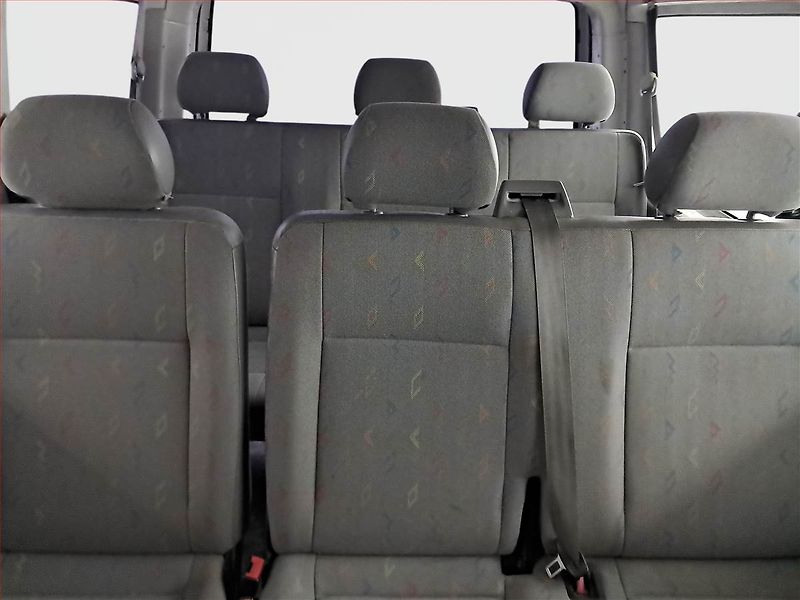 Volkswagen Transporter (2003) 2.5 TDI, Bus, 9Míst - fotka 10 z 16