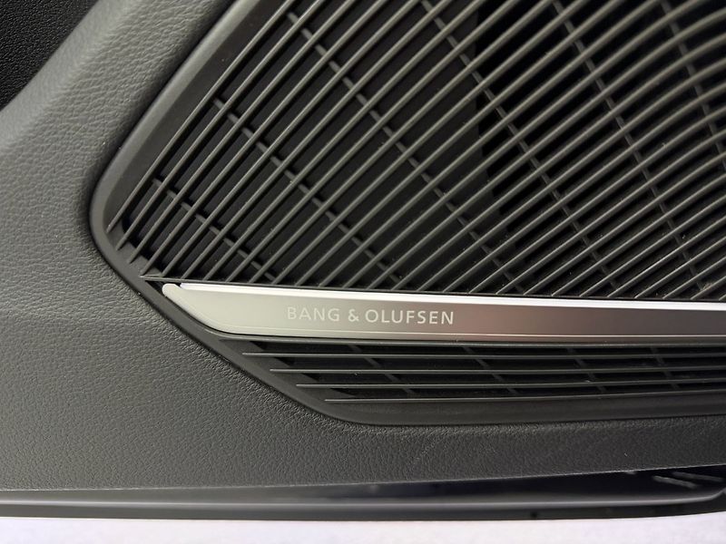 Audi RS 5 QUATTRO SPORTBACK, B&O, MASÁŽE - fotka 27 z 34