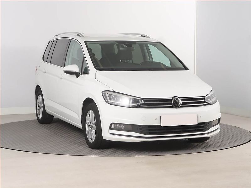 Volkswagen Touran (2023) 2.0 TDI - fotka 1 z 18