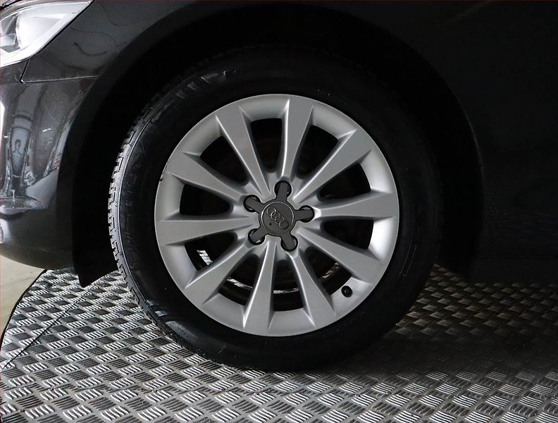 Audi A6 (2012) 2.0 TDI, Serv.kniha, Kůže - fotka 15 z 21