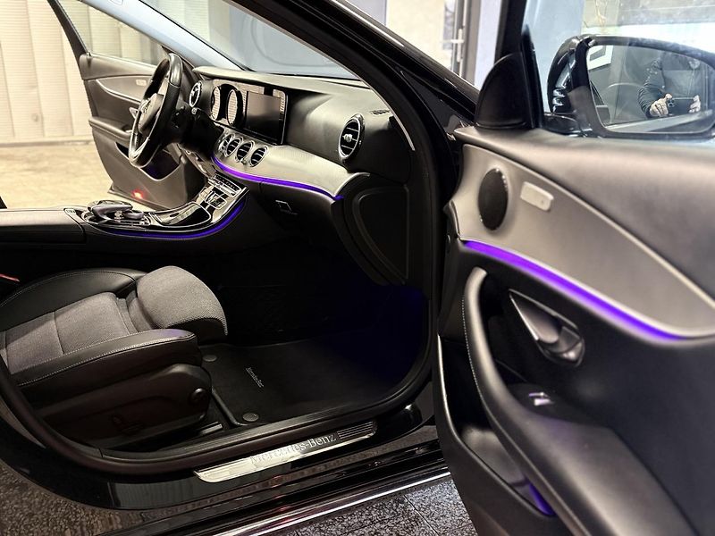 Mercedes-Benz Třídy E (2017) 200i AVANTGARDE,ZÁRUKA , - fotka 18 z 33