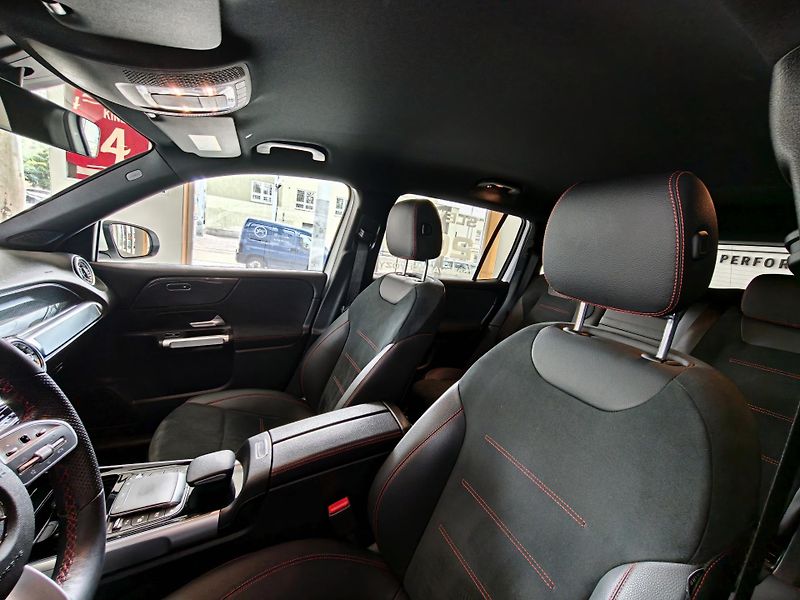 Mercedes-Benz GLB 200d 4M AMG 7míst - fotka 9 z 48