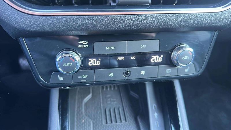 Škoda Scala Top Selection 1,0TSI 85kW MT6/ - fotka 16 z 27