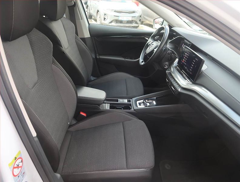 Škoda Octavia (2023) Ambition 2.0 TDI, Automat - fotka 9 z 15