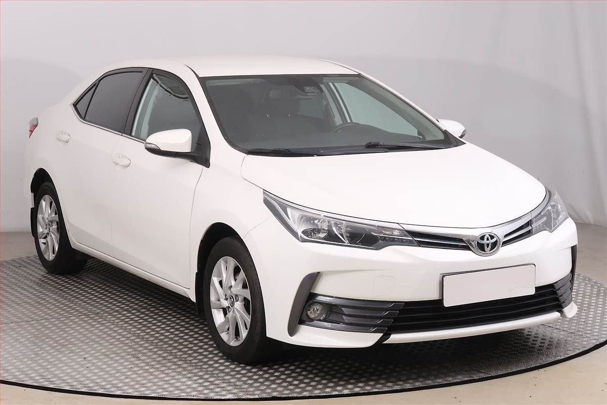 Toyota Corolla 1.6 Valvematic, ČR,1.maj