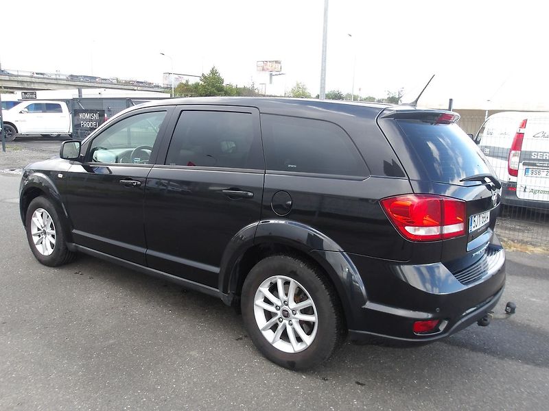 Fiat Freemont 2,4i LPG+BENZIN ! AUT ! 7 MÍST - fotka 4 z 33